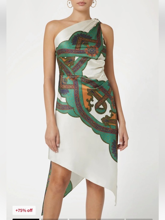 Marciano Dresses & Skirts - Marciano by Guess Hidden Treasure one shoulder dress with gold. Gorgeous!